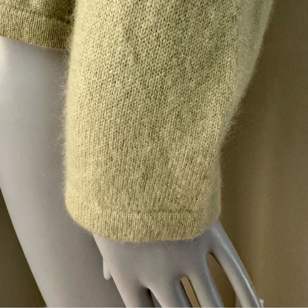 CHARTER CLUB 100% Cashmere V-Neck Sweater Celery Green Size Medium - Picture 10 of 11
